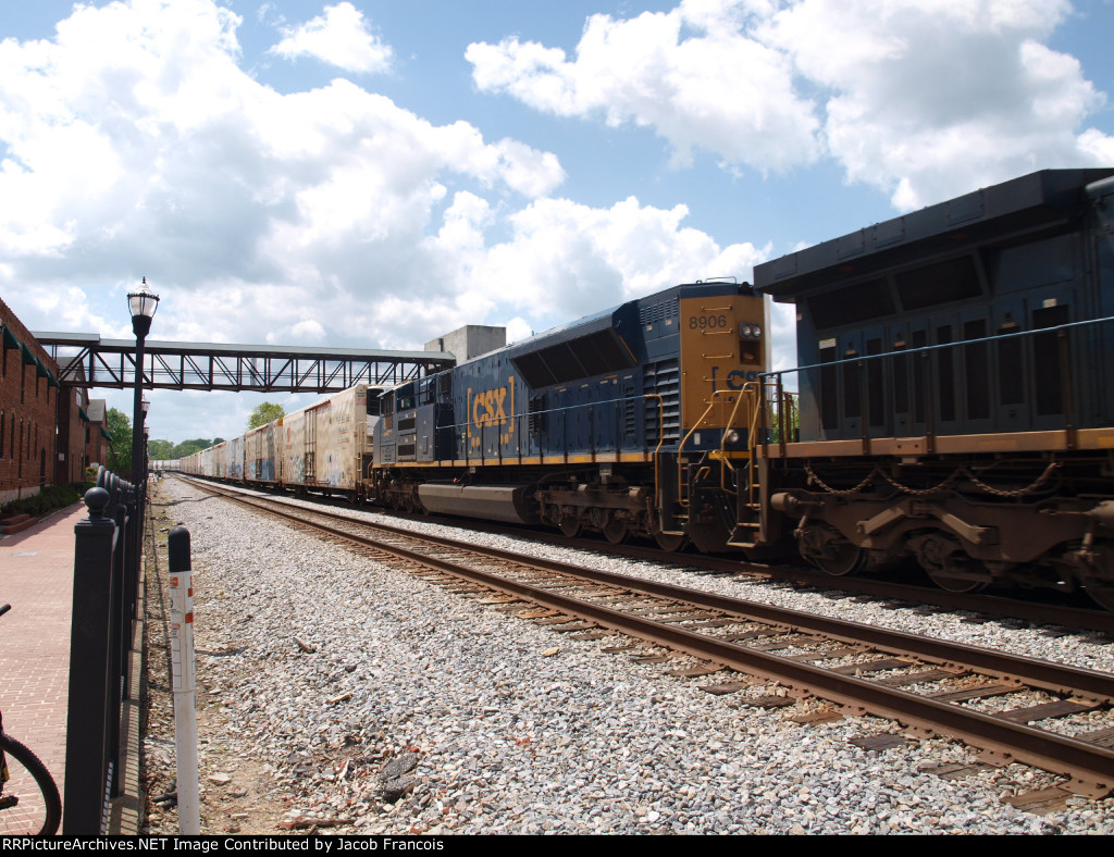 CSX 8906